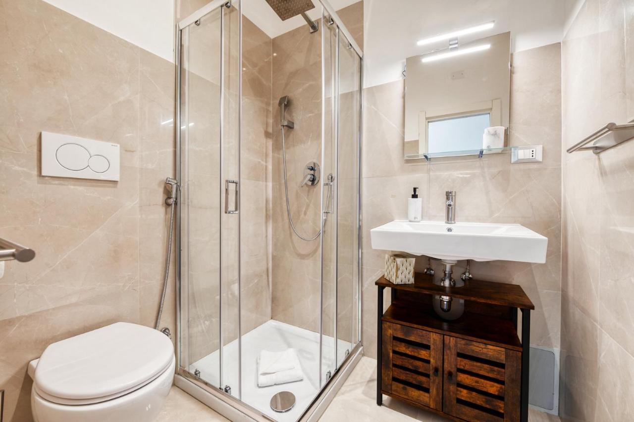 3 Rooms 3 Bathrooms - Lovely Apartment Close The Vatican Roma Eksteriør bilde